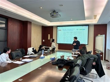 Mexicansk kunde besøger HICON-fabrikken i Ningbo i marts: Stor interesse for engros-rooftop-enheder